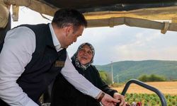 76 yaşında ilk kez vali gördü Fevziye teyzenin heyecanı gülümsetti