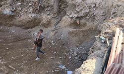 Elazığ’da inşaat çukuruna düşen çocuk kurtarıldı