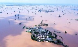 Pakistan’da yüzlerce köyde sel: 22 kişi öldü, 600 bin kişi tahliye edildi
