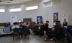 Öğrencilerin kaygılı tercih dönemine Mersin Büyükşehir’den ücretsiz hizmet