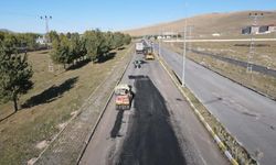 Ardahan’da yol çalışması sürüyor