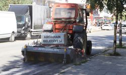 Belediye ekipleri, daha temiz bir Ardahan için çalışıyor