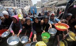 Gazze’de son 24 saatte 2 sivil daha açlıktan hayatını kaybetti