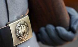 Almanya Savunma Bakanlığı, sivillere kiraladığı 200 tesisi geri alıyor