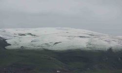 Ardahan’da yüksek kesimler beyaza büründü