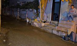 Gece yarısı patlayan su borusu paniğe neden oldu