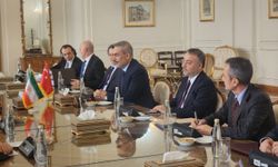 Dışişleri Bakanı Fidan, İranlı mevkidaşı Arakçi ile bir araya geldi