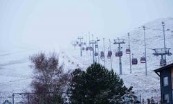 Erciyes’te kar yağışı, dağ beyaza büründü