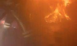 Kuruyemiş fabrikasında korkutan yangın 16 itfaiye aracı seferber oldu