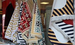 Mersin’de havalar soğudu, halılar gün yüzüne çıkıyor