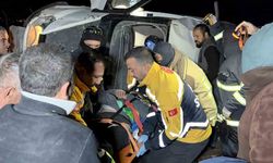 Adıyaman’da minibüs takla atarak devrildi: 4 yaralı