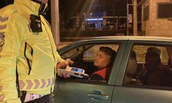 Alkollü otomobil kullanan gencin ehliyetine 6 ay el konuldu