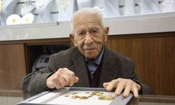 Aydınlı 90 yaşındaki sarraf Bezirgan: "Dürüstlük, iş hayatının altın anahtarıdır"