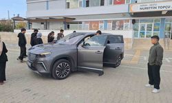 Mersin'de öğrenciler TOGG’u yakından tanıdı