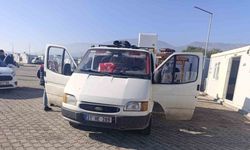 Sahte plaka takan ehliyetsiz sürücüye 92 bin TL ceza