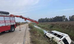 Tarım işçileri taşıyan servis kanala düştü: 18 yaralı