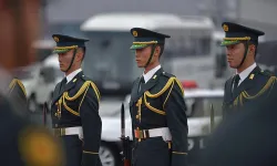 Japonya hükümeti, 56,9 milyar dolarlık rekor savunma bütçesini onayladı