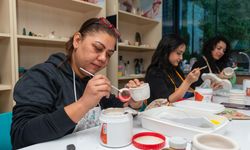 Yenişehir Belediyesi’nden kadınlara yönelik seramik eğitimleri