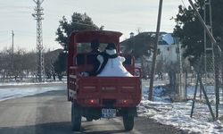 Mersin'de kardan adam motosiklet kasasında yola çıktı