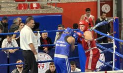 160 boksör ringe çıktı, Buse Naz Çakıroğlu sporculara destek verdi