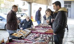 Mersin'de antika pazarı, nostalji tutkunlarını buluşturuyor