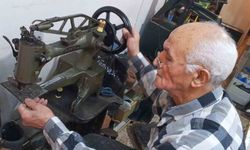 İzmir'de 60 yıllık ayakkabı ustası teknolojiye karşı direniyor