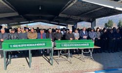 Mersin'de kazada hayatını kaybeden baba ve gelin Düziçi'nde son yolculuğuna uğurlandı