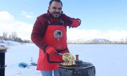 Meşhur tostçu, soğuk havada şov yapmak isterken kendini yaktı