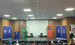 Milli teknoloji hamlesi 'Karagöz ve Hacivat' ile tiyatro sahnesinde çocuklarla buluştu