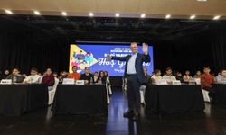 Seçer: 'Mersin, eğitimli gençlerle daha da gelişecek'