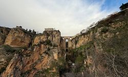 Endülüs Yolu’nun Keyifli Durakları: Setenil ve Ronda