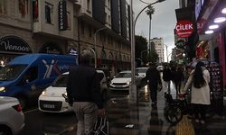 Mersin gündüz saatlerinde karanlığa büründü