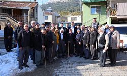 Toroslar Belediye Başkanı Yıldız, kırsal mahallelerde vatandaşla bir araya geldi