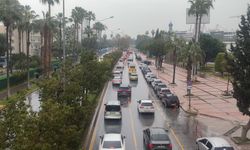 Mersinliler 17 Şubat Salı günü sabahına trafik çilesiyle uyandı.