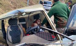 Kahramanmaraş'ta kopan kaya parçası otomobile isabet etti: 2'si ağır 4 yaralı