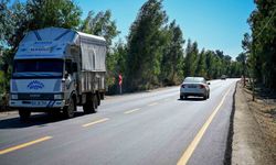 Mersin'de üreticilerin kullandığı yol yenilendi