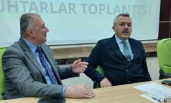 Uzun süredir küs olan belediye başkanı ve muhtarı vali barıştırdı