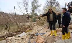 Toroslar Belediye Başkanı Yıldız, yağıştan etkilenen bölgelerde inceleme yaptı
