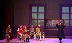 “Kuklacı”, Mersinli minik seyircileri için sahnede