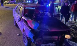 Mersin'de otomobil ile motosiklet çarpıştı:2 yaralı