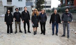 Aldıkları daireler yıllardır bitmeyen mağdurlar inşaat önünde eylem yaptı