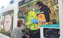 Bursa'da fenalaşan servis şoförü kaldırıma çıkıp güçlükle durabildi