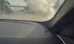 Bursa'da yol verme kavgası kamerada... Camı kırdı, 180 bin lira ceza yedi