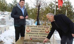 Şehitler kabirleri başında dualarla anıldı