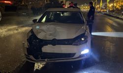 Yüksekova'da gizli buzlanma zincirleme kazaya neden oldu