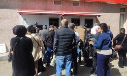 Mersin’de bayram nedeniyle ATM ve bankalarda yoğunluk yaşanıyor