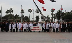 Mersin’de sağlıkçılar 14 Mart Tıp Bayramı’nı kutladı