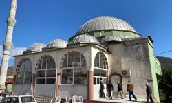 Bozyazı'da yangında zarar gören camide çalışmalar devam ediyor