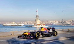 Formula 1 heyecanı 5 yıl sonra İstanbul sokaklarına taşındı