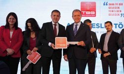 Mezitli Belediyesine ekskavatör desteği